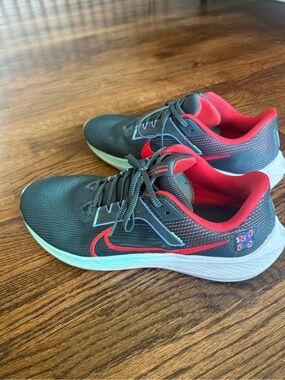 Nike Gray and Red Athletic Sneakers with Mint Accent